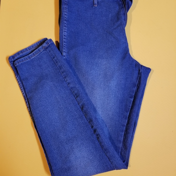 Jeans - Picture 2 of 2